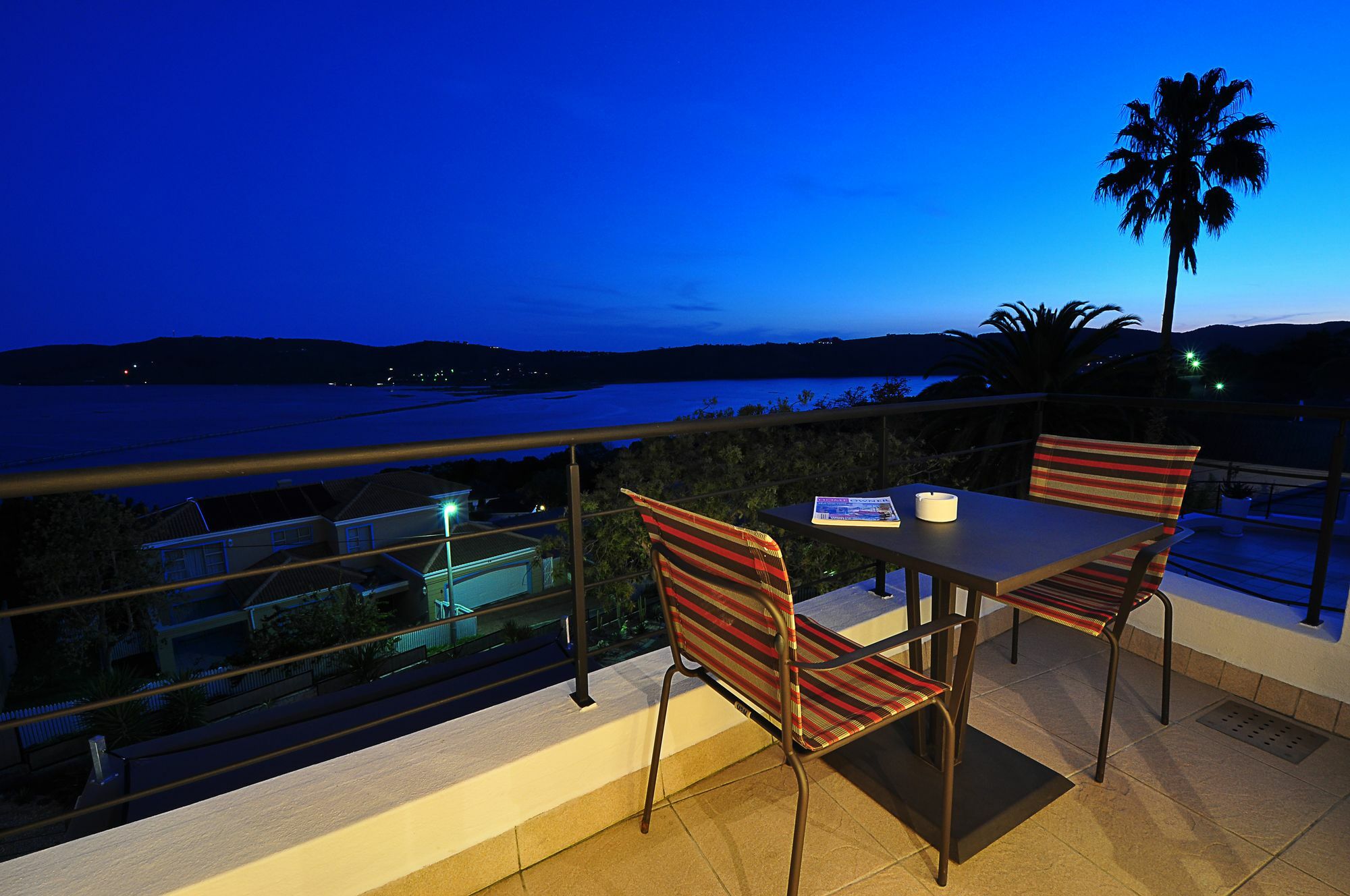 Villa Afrikana Guest Suites By Knysna Paradise Collection Exteriör bild