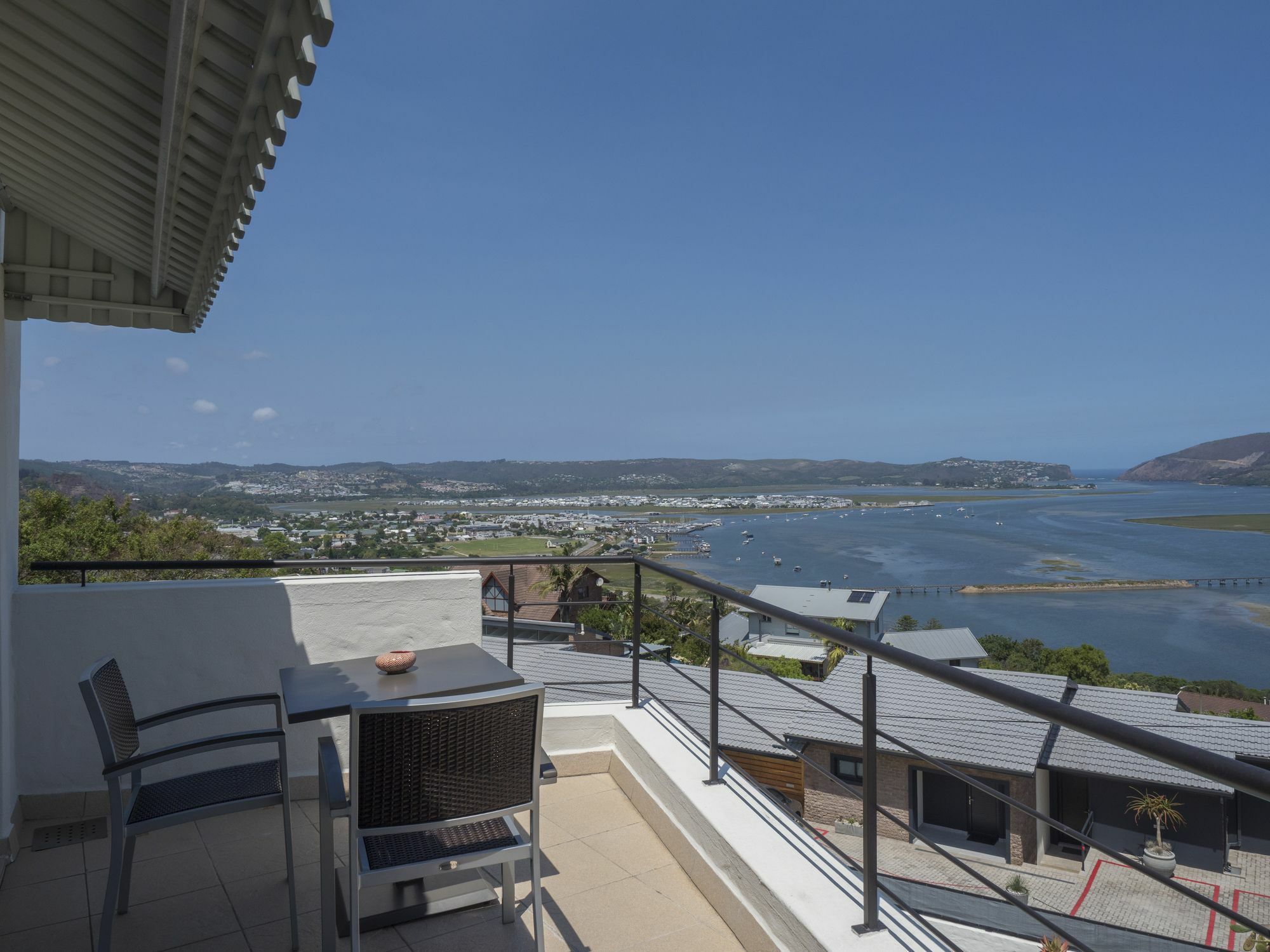 Villa Afrikana Guest Suites By Knysna Paradise Collection Exteriör bild